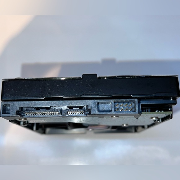 Western Digital WD WD10EZEX Hard Drive 1TB - Picture 4 of 4